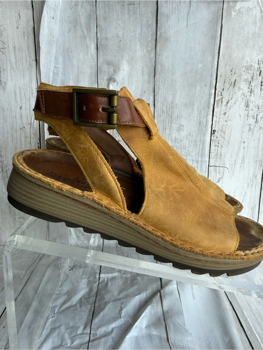 Naot Women’s Verbena Leather Ankle Strap Wedge Open Toe Sz 37